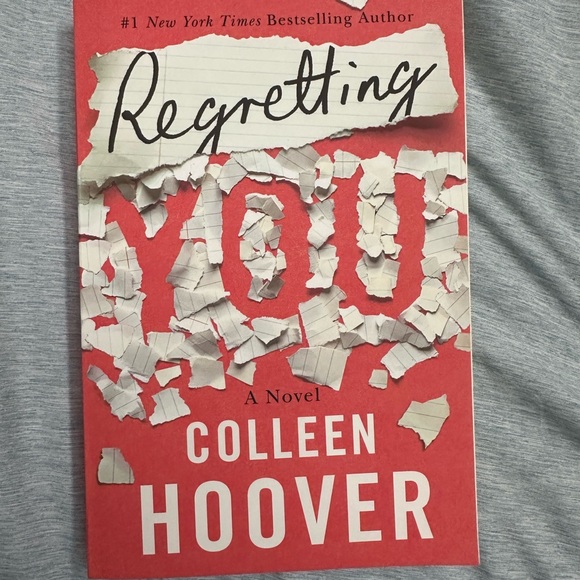 Regretting you by Colleen Hoover - Picture 1 of 1